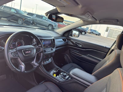 2023 GMC Acadia AWD AT4