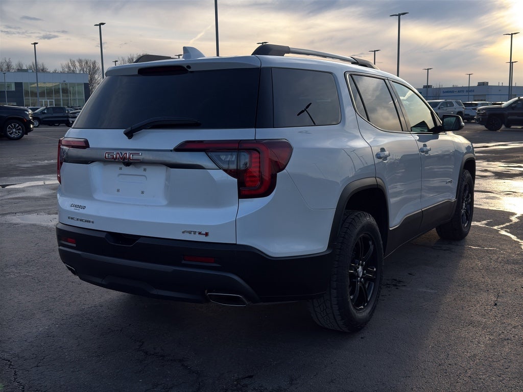 2023 GMC Acadia AWD AT4