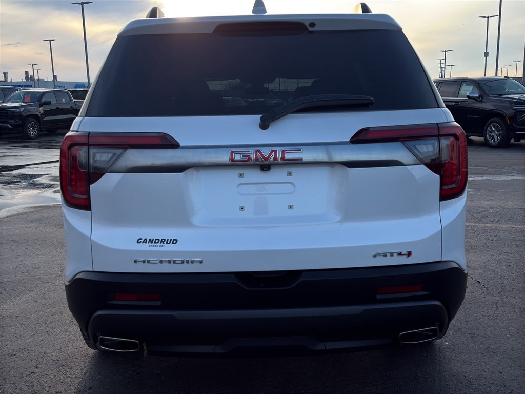 2023 GMC Acadia AWD AT4