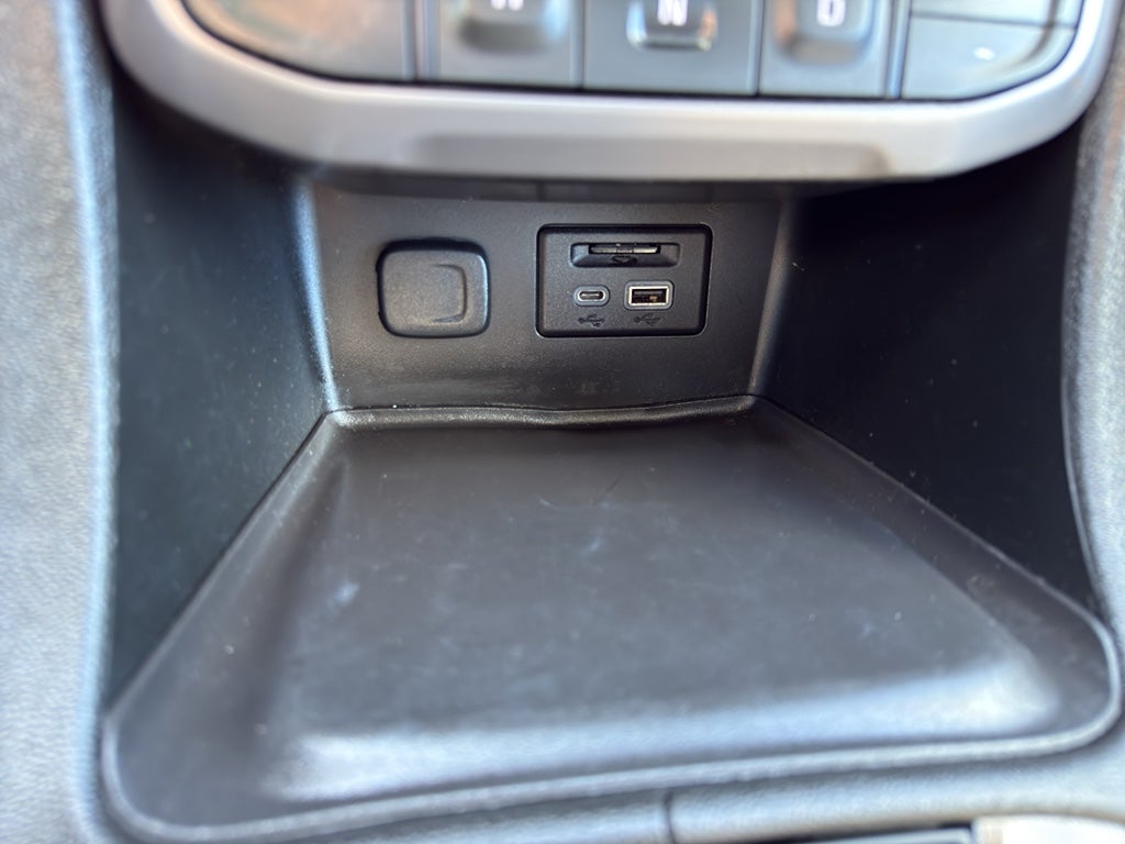 2023 GMC Acadia AWD AT4