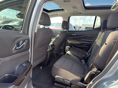 2023 GMC Acadia AWD AT4