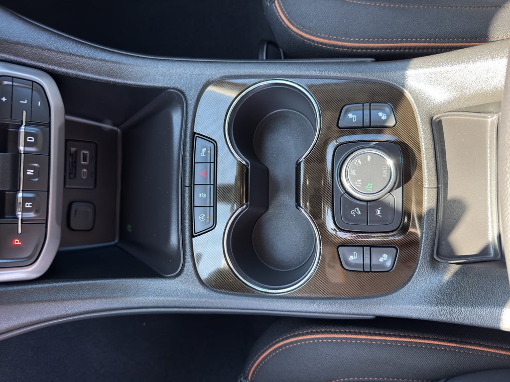 2023 GMC Acadia AWD AT4