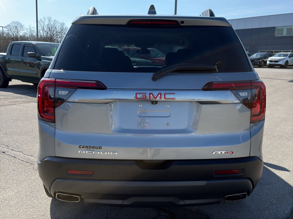 2023 GMC Acadia AWD AT4
