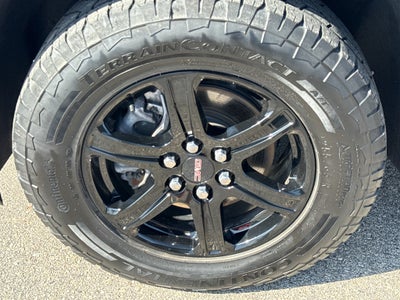 2023 GMC Acadia AWD AT4