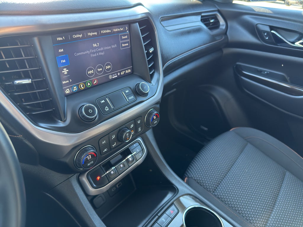 2023 GMC Acadia AWD AT4