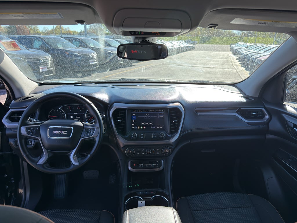 2023 GMC Acadia AWD AT4