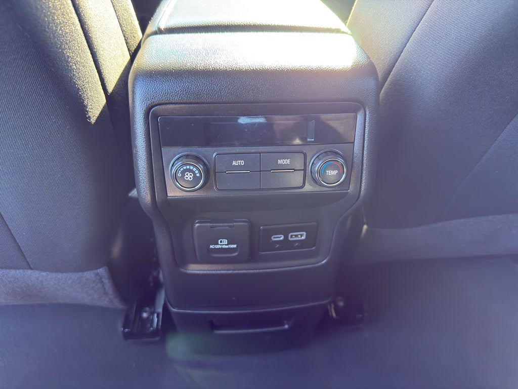 2023 GMC Acadia AWD AT4