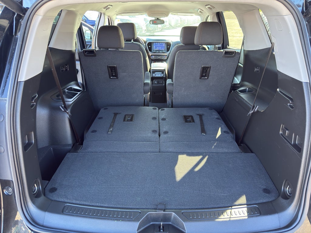 2023 GMC Acadia AWD AT4