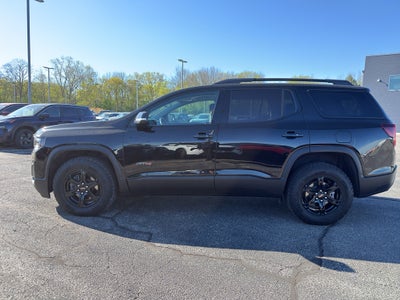 2023 GMC Acadia AWD AT4