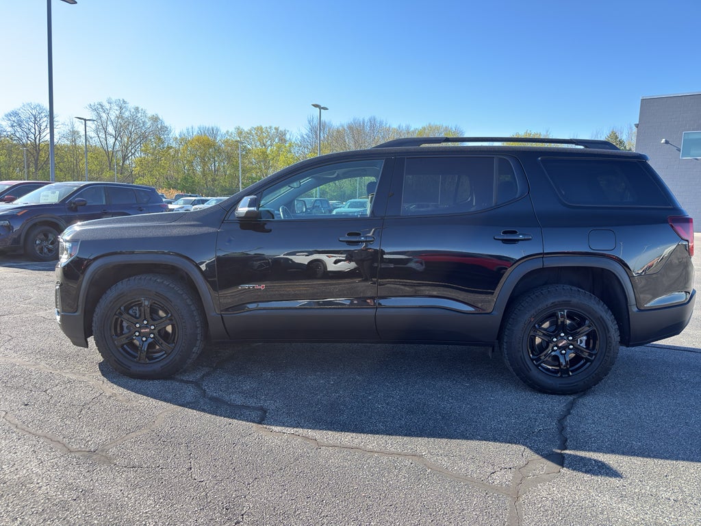 2023 GMC Acadia AWD AT4