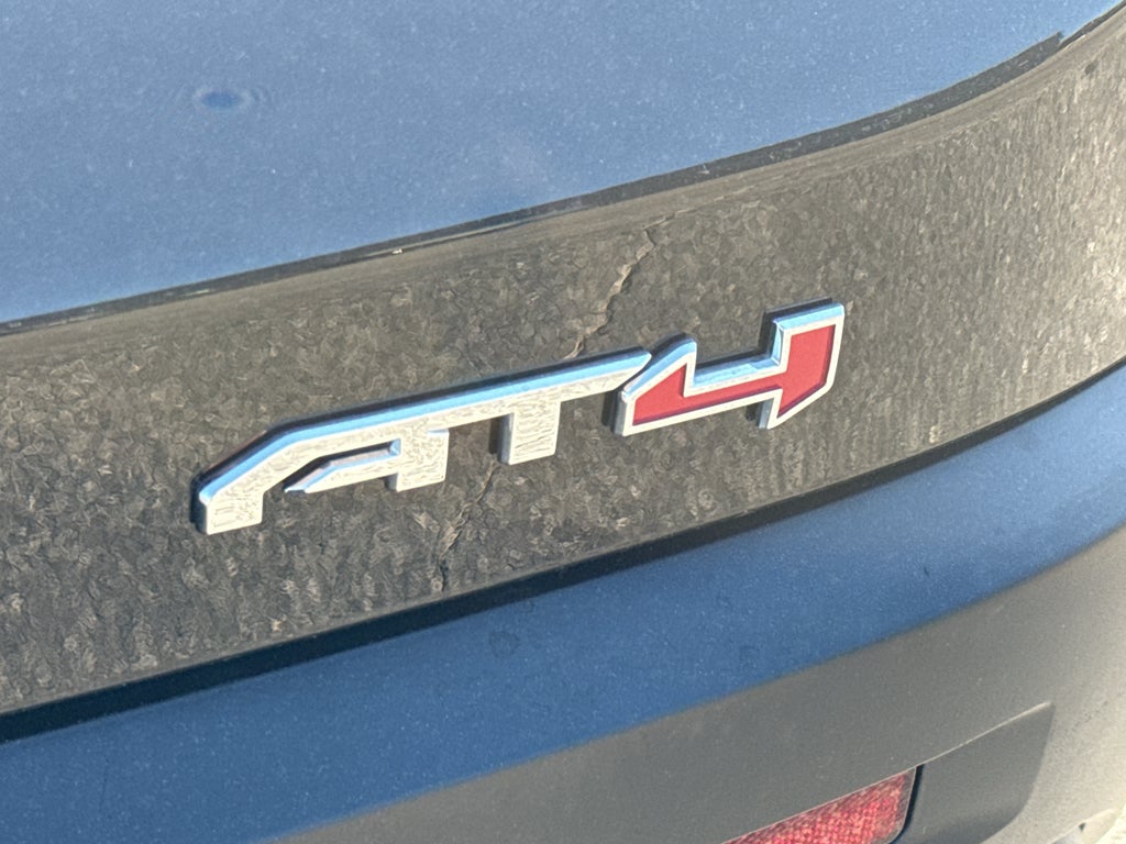 2023 GMC Acadia AWD AT4