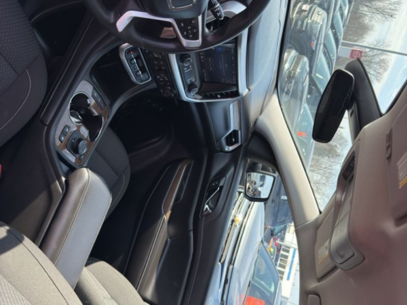 2023 GMC Acadia AWD SLE