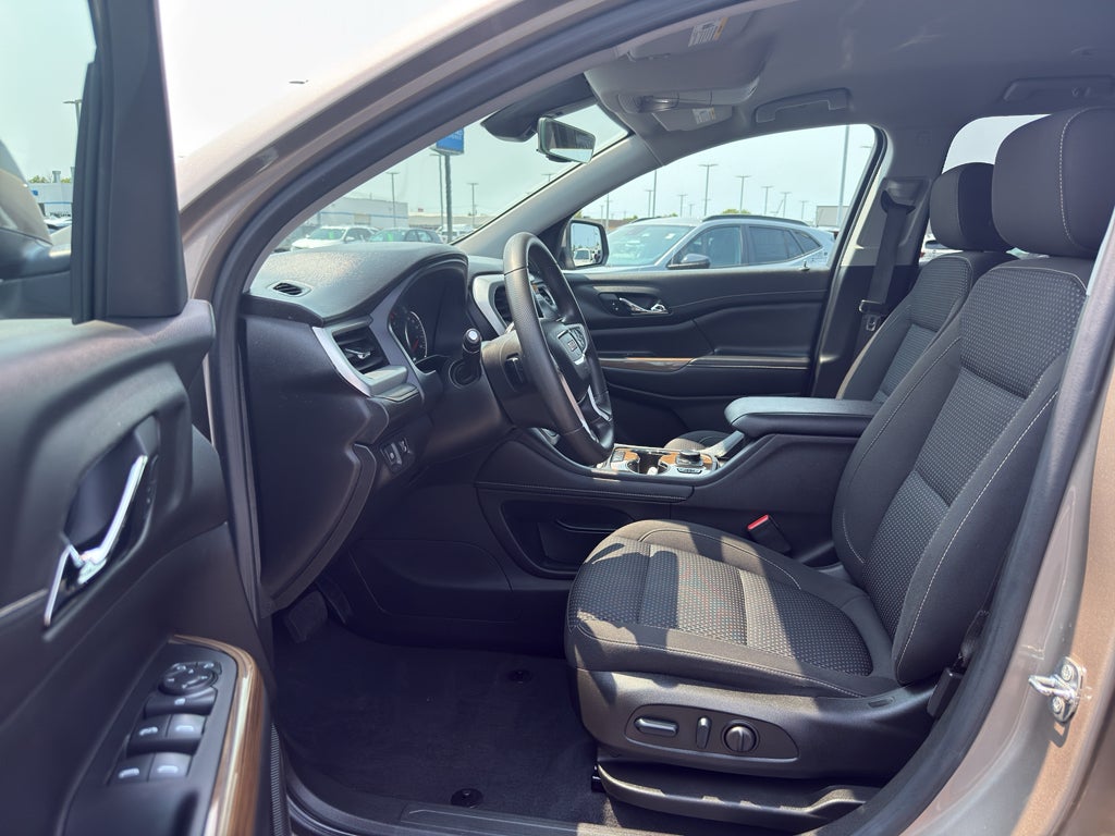 2022 GMC Acadia AWD SLE