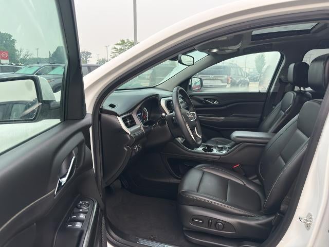 2023 GMC Acadia AWD SLT