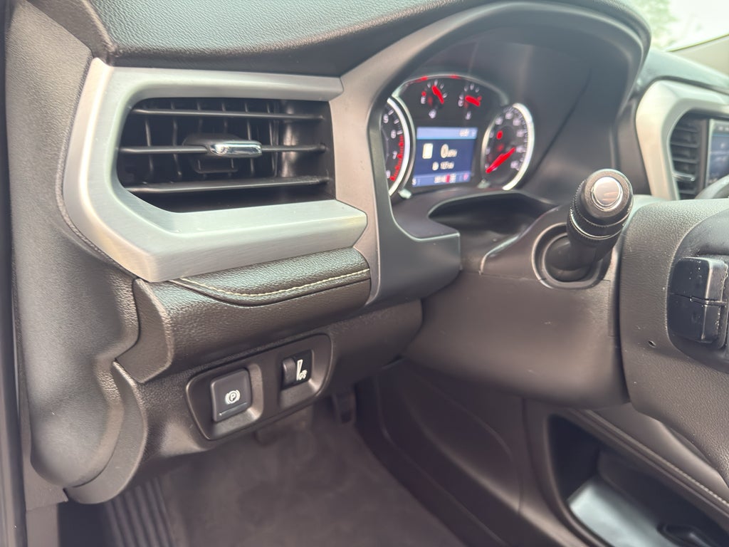 2023 GMC Acadia AWD SLT