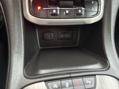 2023 GMC Acadia AWD SLT