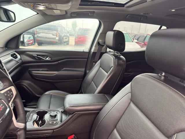 2023 GMC Acadia AWD SLT