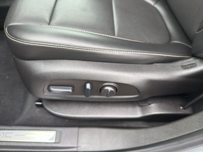 2022 GMC Acadia AWD SLT