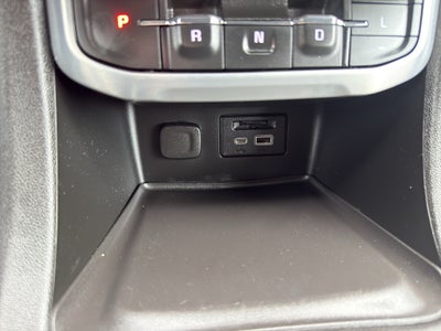 2022 GMC Acadia AWD SLT