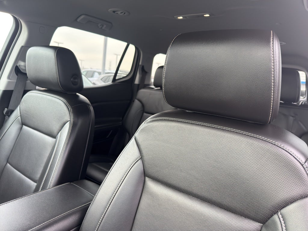 2022 GMC Acadia AWD SLT