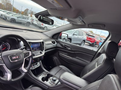 2023 GMC Acadia AWD SLT