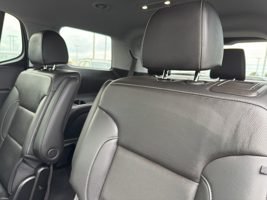 2023 GMC Acadia AWD SLT