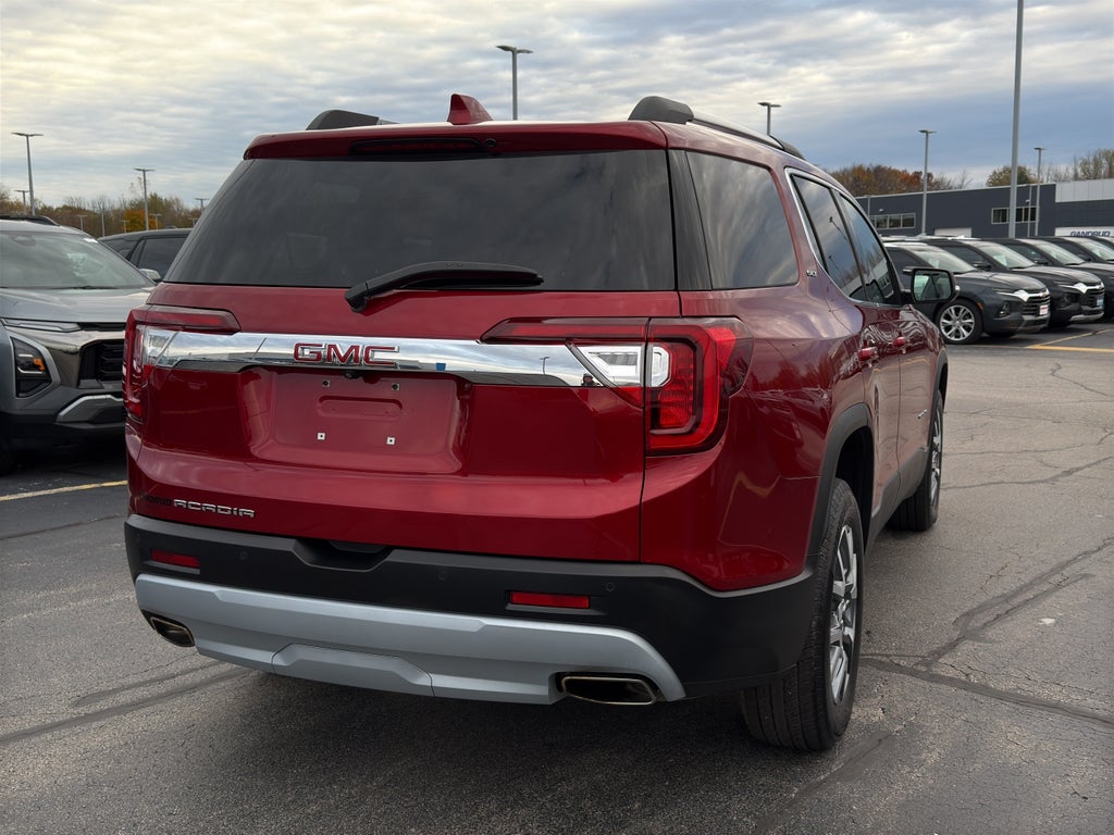 2023 GMC Acadia AWD SLT