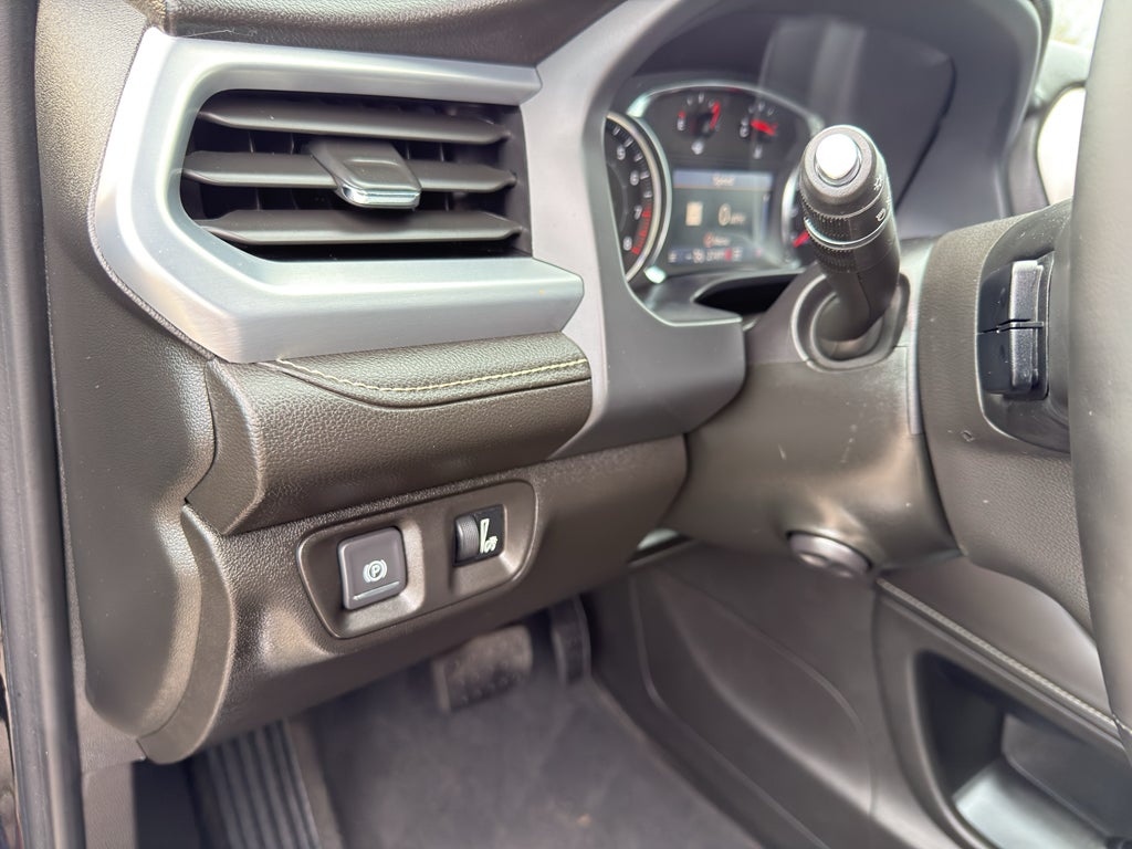 2023 GMC Acadia AWD SLT