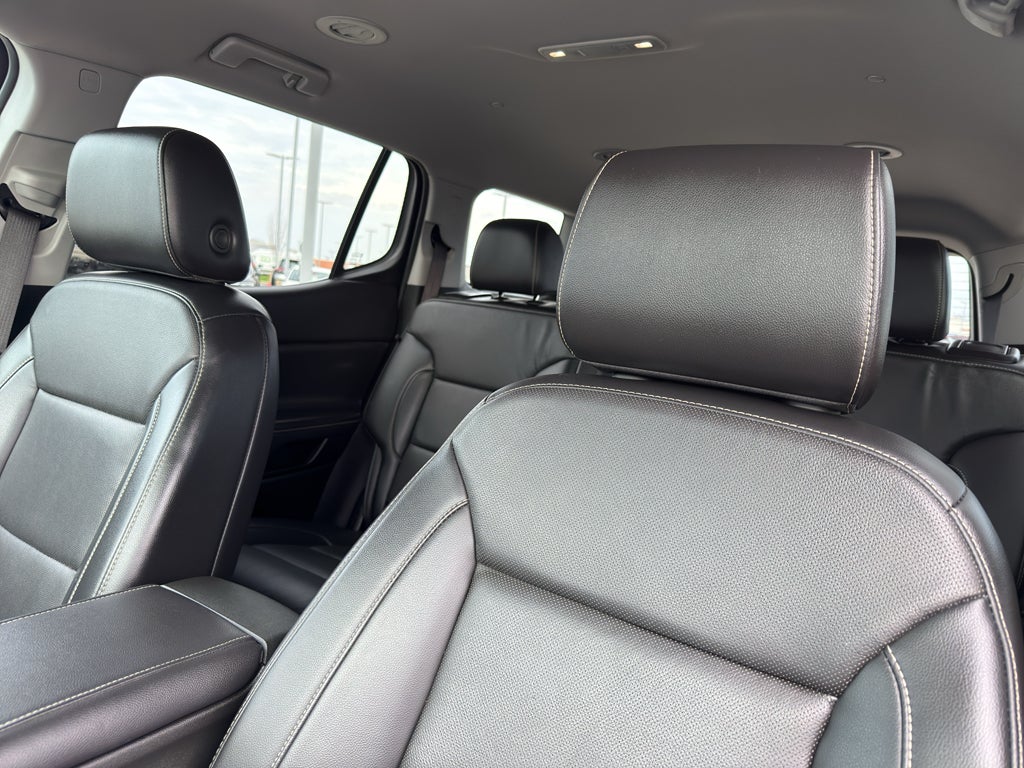 2023 GMC Acadia AWD SLT