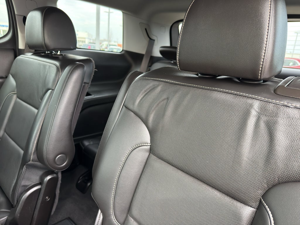 2023 GMC Acadia AWD SLT