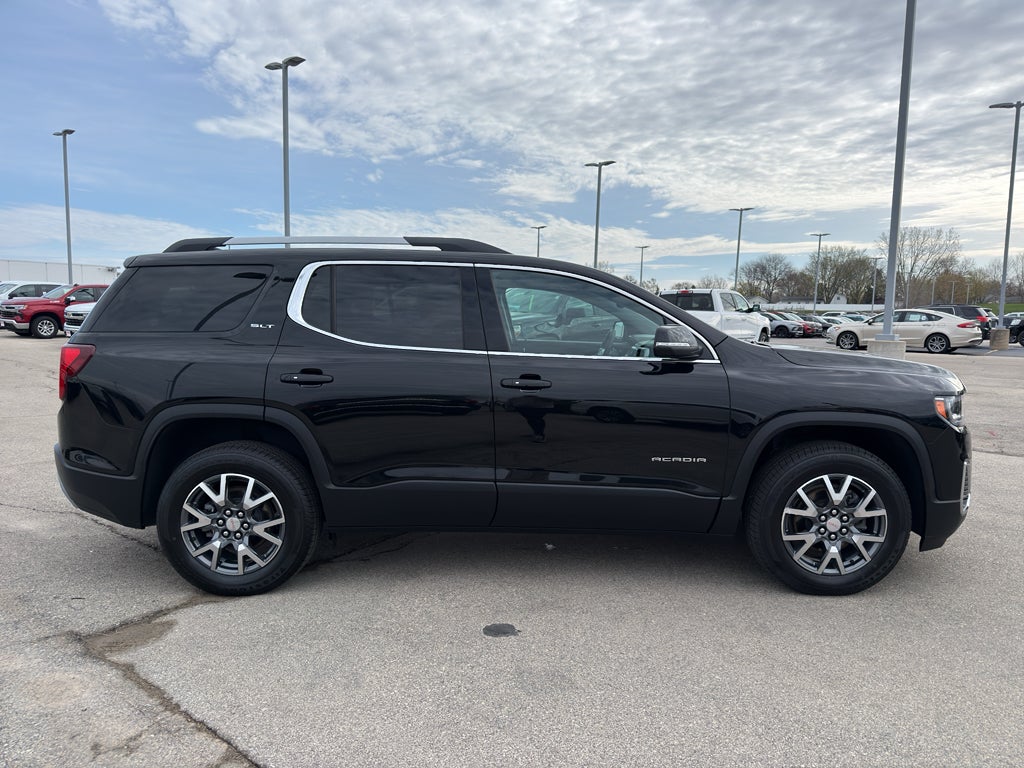 2023 GMC Acadia AWD SLT