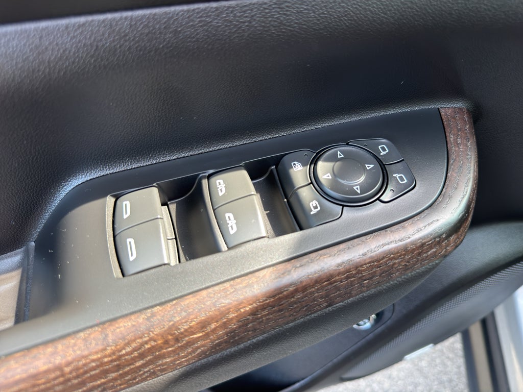 2023 GMC Acadia AWD Denali