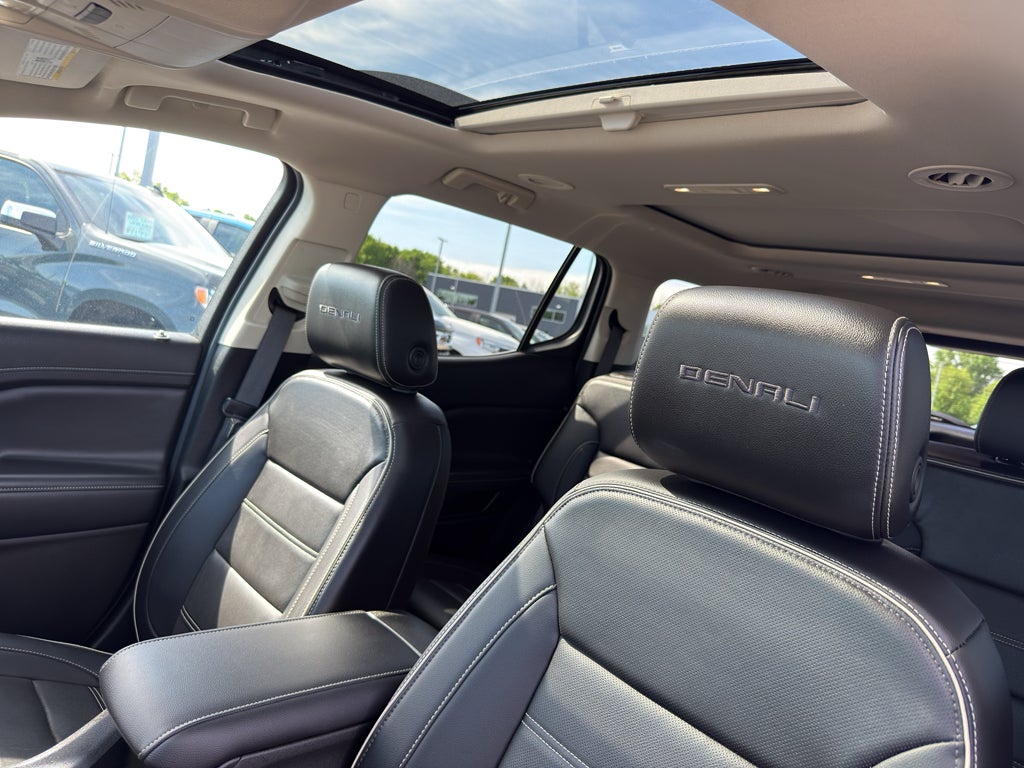 2023 GMC Acadia AWD Denali