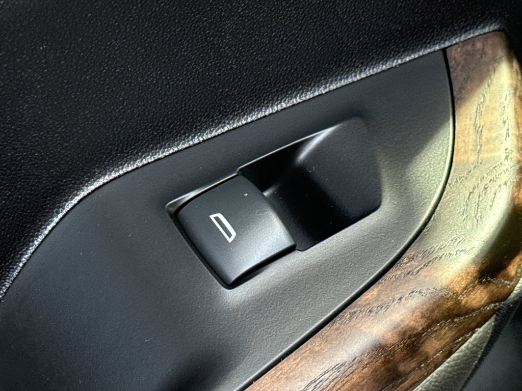 2023 GMC Acadia AWD Denali
