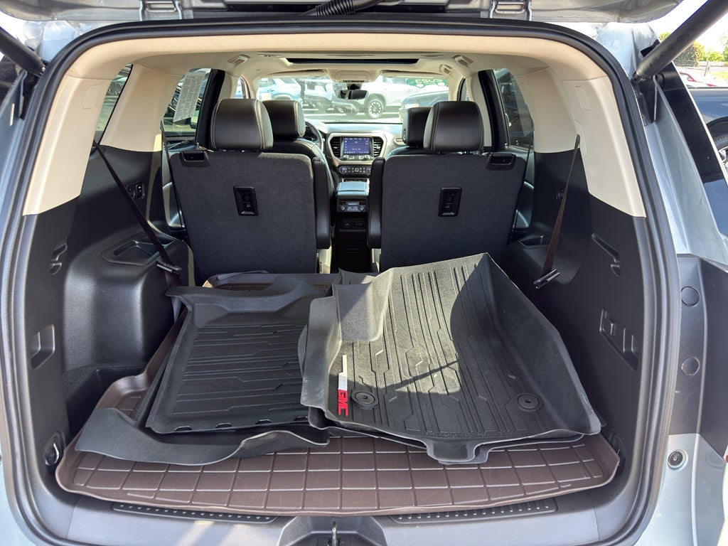 2023 GMC Acadia AWD Denali