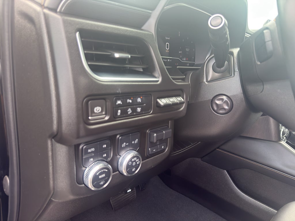 2023 GMC Yukon XL 4WD 4dr AT4