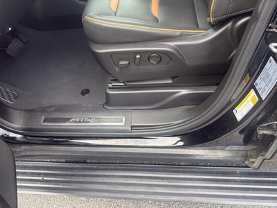 2023 GMC Yukon XL 4WD 4dr AT4