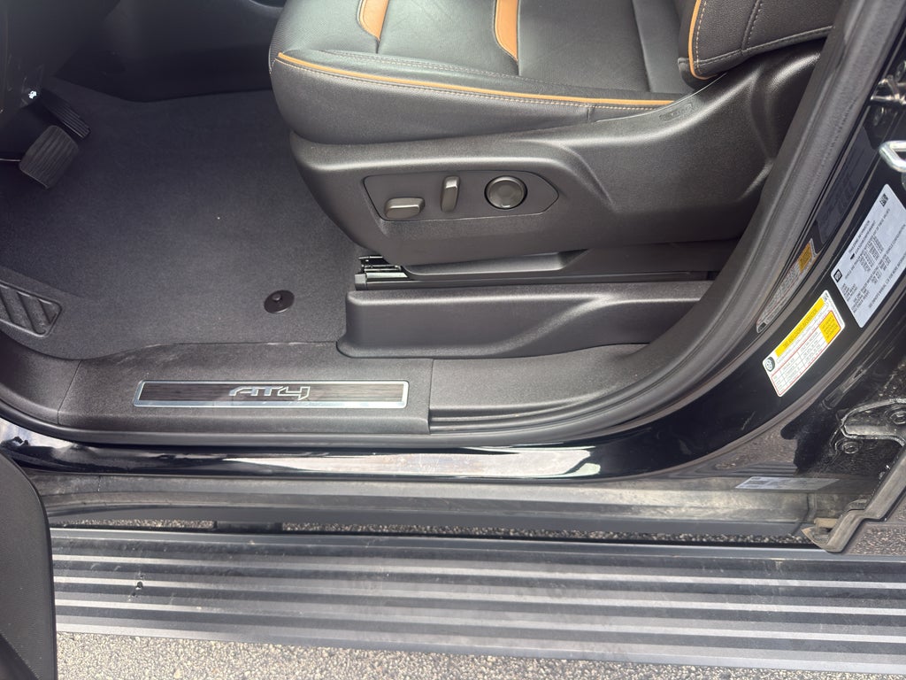 2023 GMC Yukon XL 4WD 4dr AT4