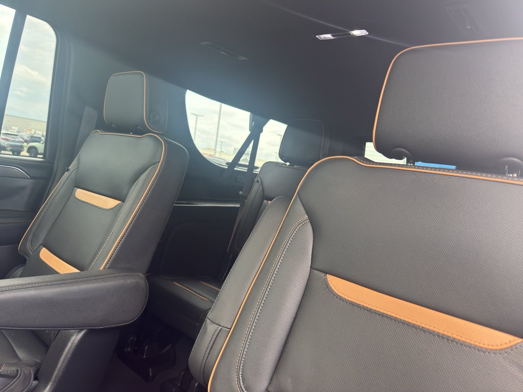 2023 GMC Yukon XL 4WD 4dr AT4