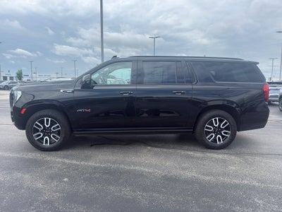 2023 GMC Yukon XL 4WD 4dr AT4