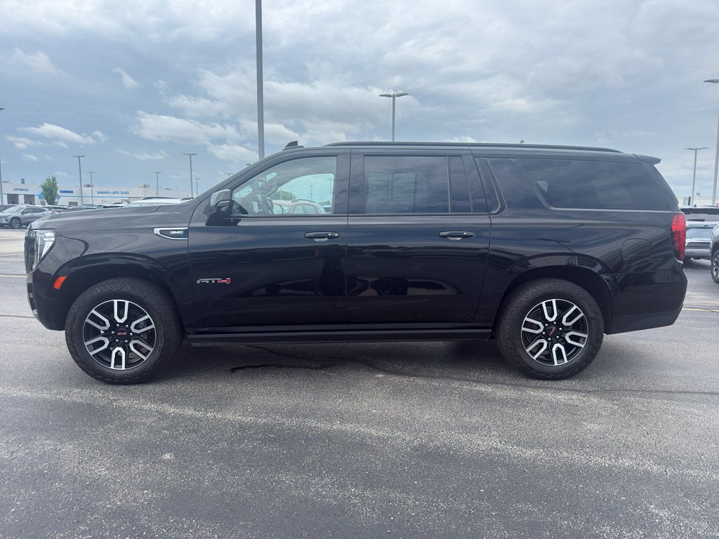 2023 GMC Yukon XL 4WD 4dr AT4