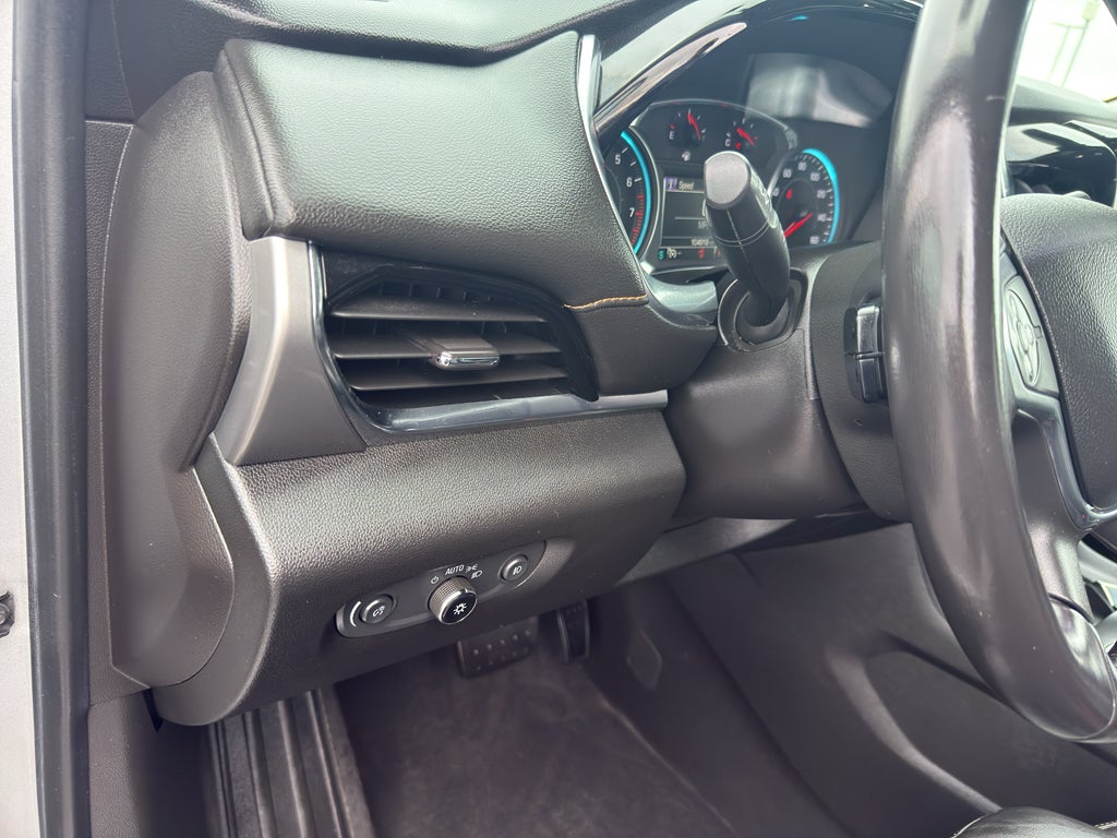 2018 Chevrolet Traverse FWD 2LT