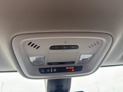 2018 Chevrolet Traverse FWD 2LT