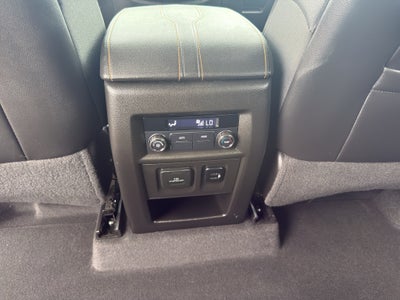 2018 Chevrolet Traverse FWD 2LT