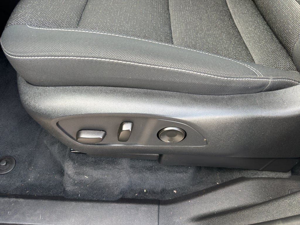 2024 Chevrolet Traverse LT w/2LT