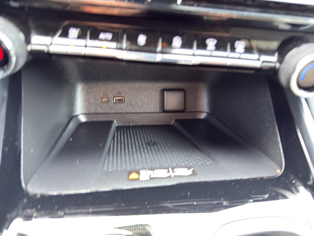 2024 Chevrolet Traverse LT w/2LT