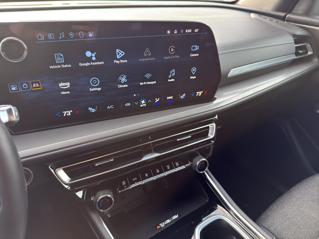 2024 Chevrolet Traverse LT w/2LT