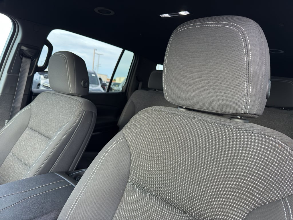 2024 Chevrolet Traverse LT w/2LT