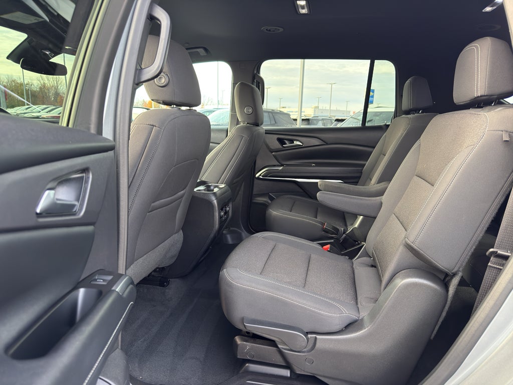 2024 Chevrolet Traverse LT w/2LT