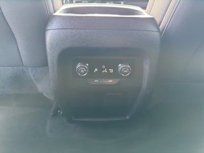 2024 Chevrolet Traverse LT w/2LT